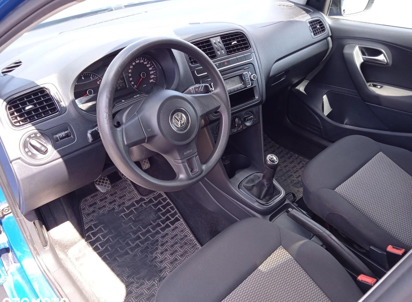 Volkswagen Polo cena 24500 przebieg: 135000, rok produkcji 2010 z Gliwice małe 106